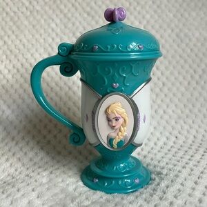 Frozen Anna & Elsa Plastic Mug